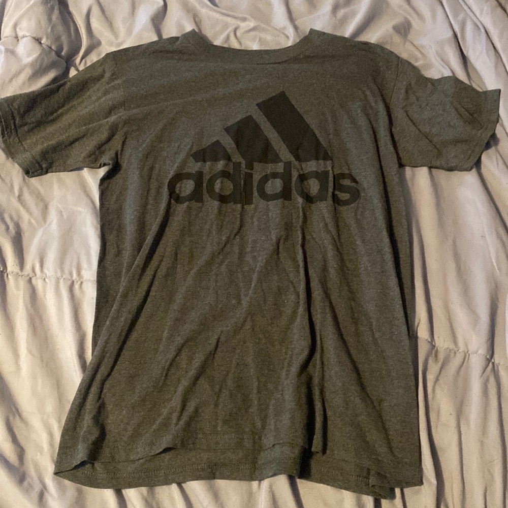 Adidas T-Shirt
